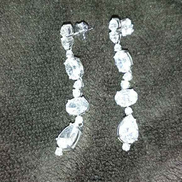 Crystal earrings - Picture 1 of 1